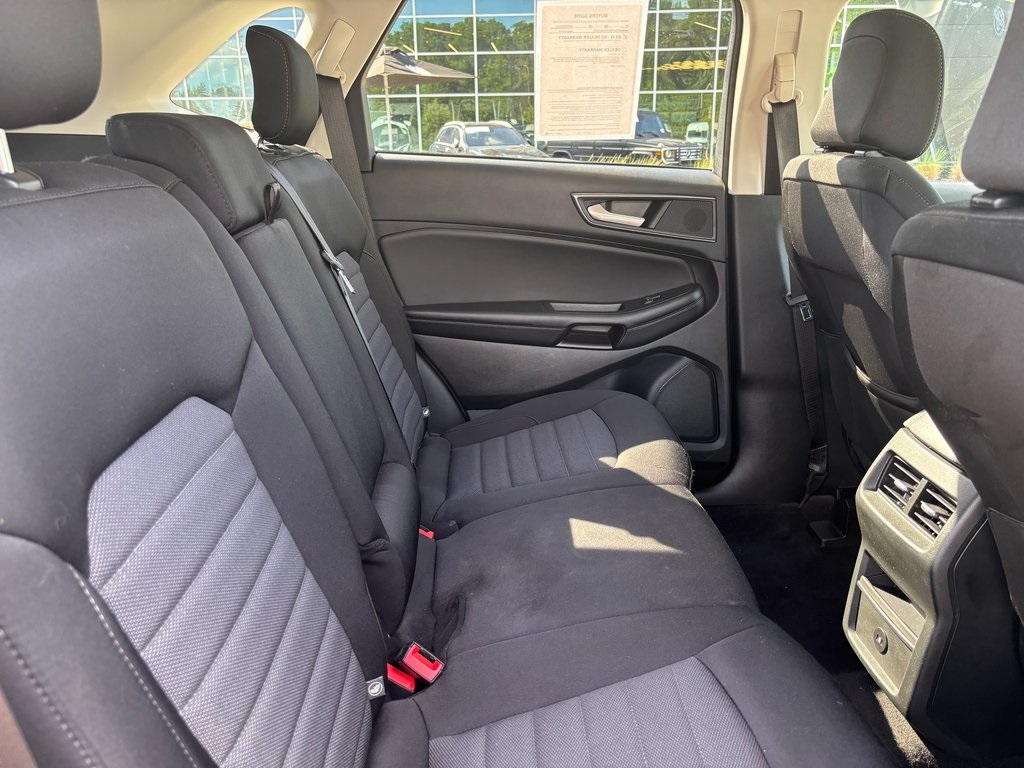 2023 Ford Edge SE photo 13