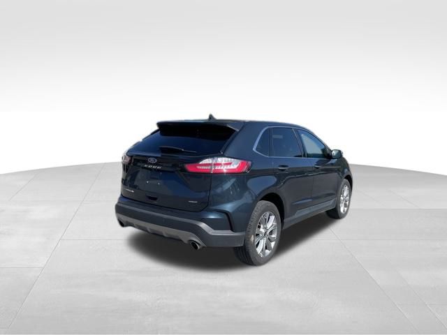 2024 Ford Edge Titanium photo 3