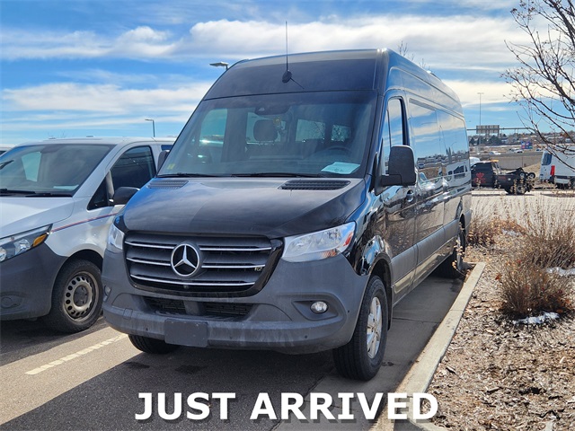 2022 Mercedes-Benz Sprinter Base's photo