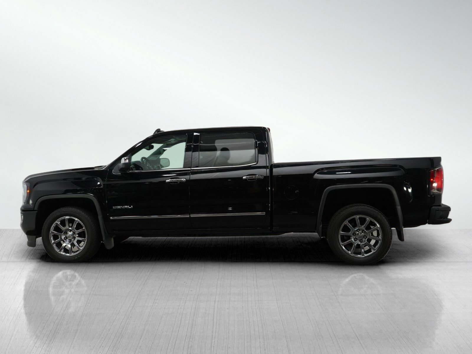 2016 Gmc Sierra 1500 Denali photo 2