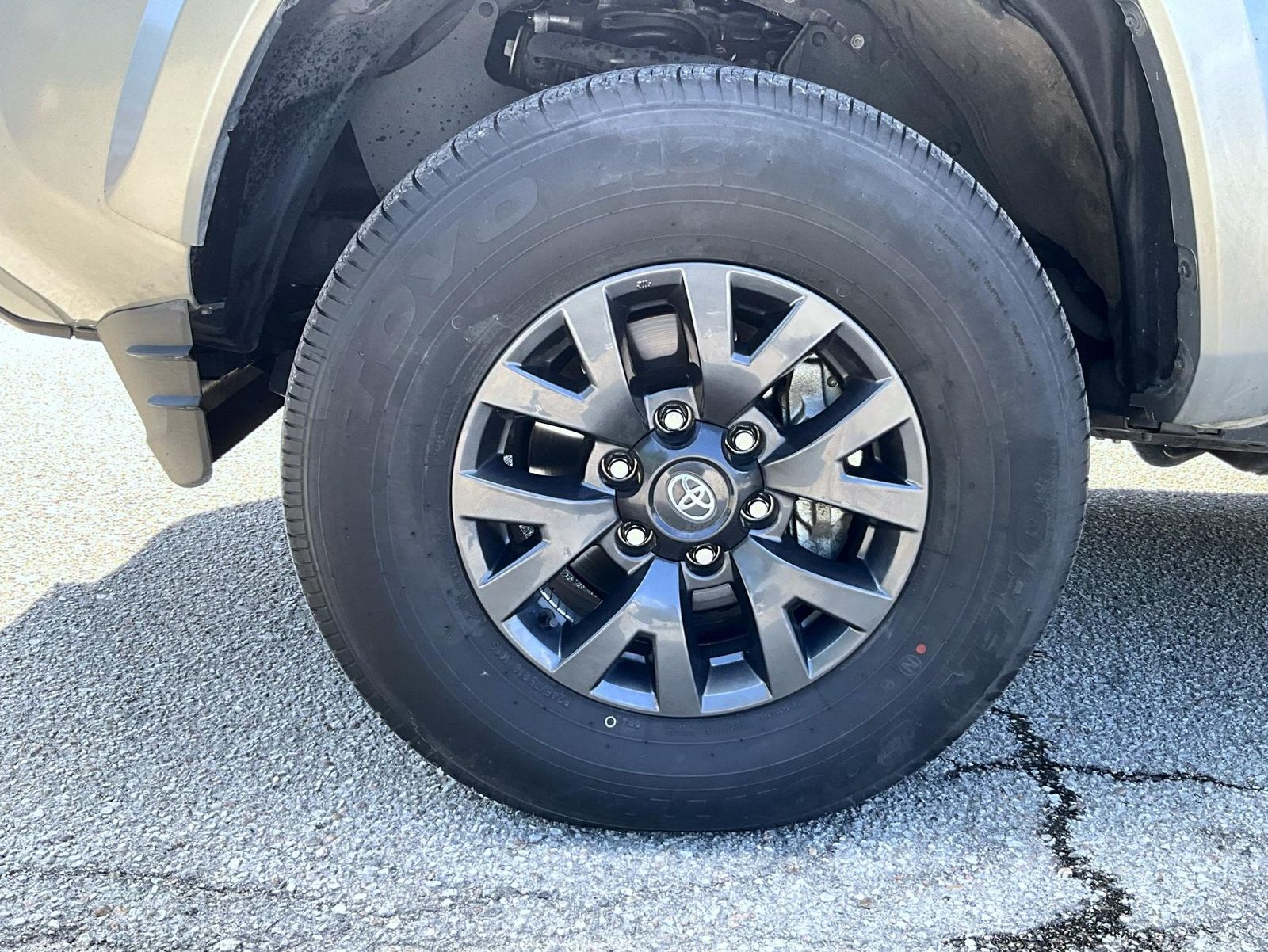 2023 Toyota Tacoma SR5 photo 22