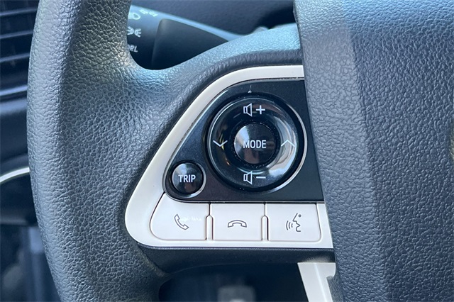 2017 Toyota Prius One Two photo 25