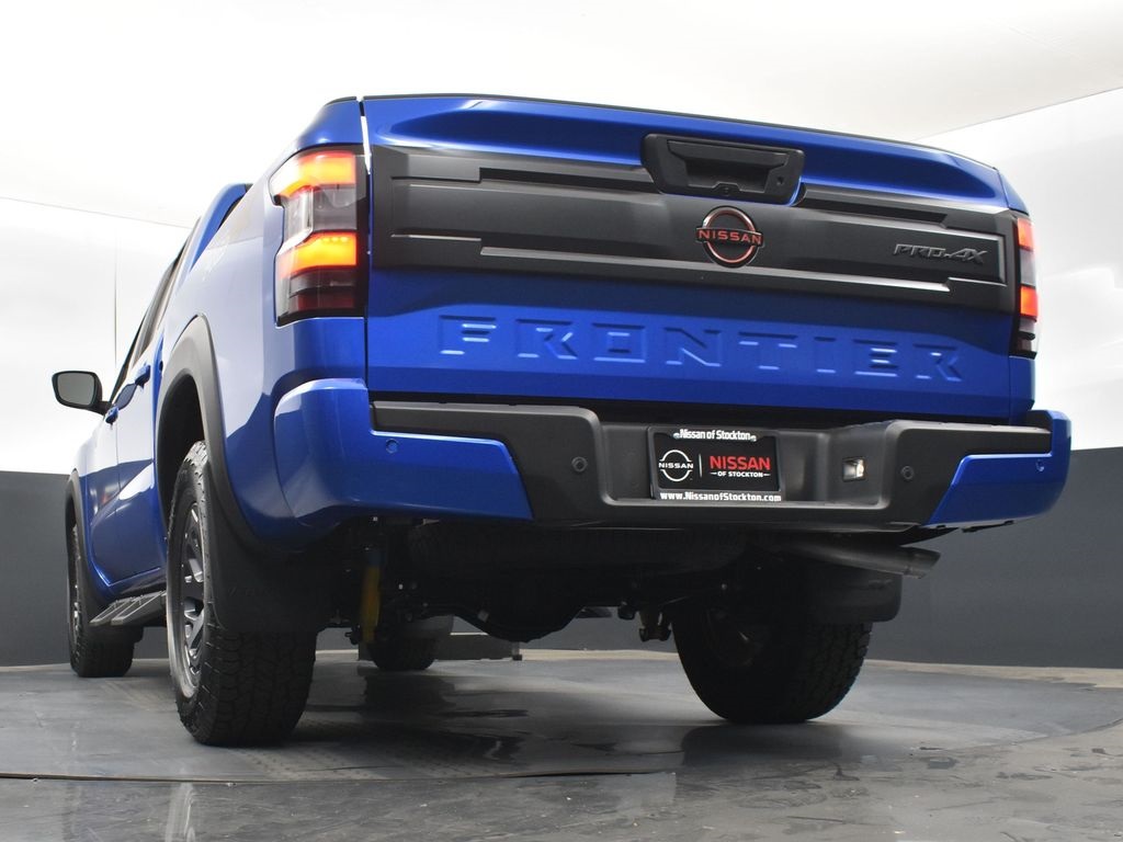 2025 Nissan Frontier photo 41