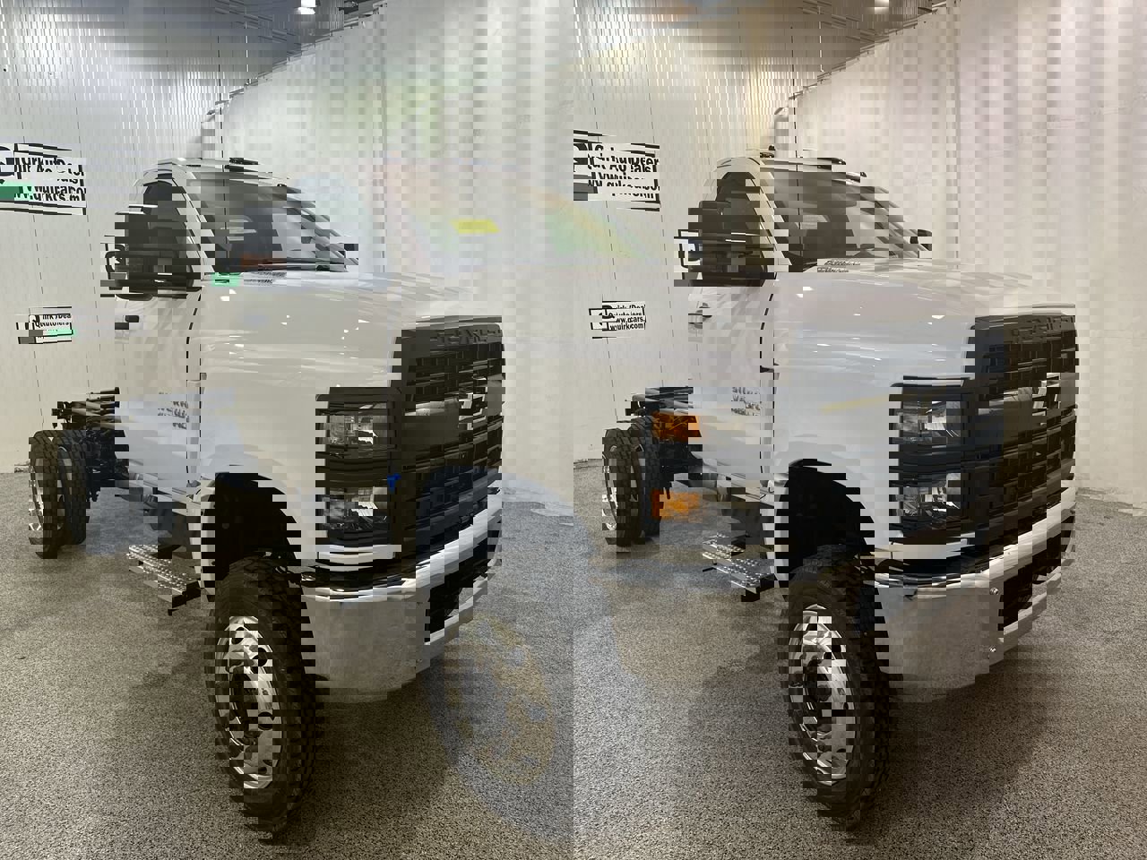 2024 Chevrolet Silverado 4500 Medium Duty Chassis Cab Work Truck's photo