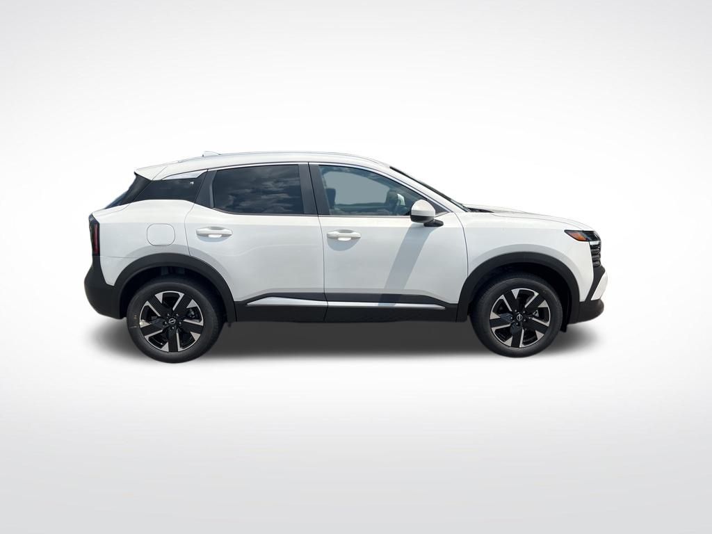 2025 Nissan Kicks SV photo 2