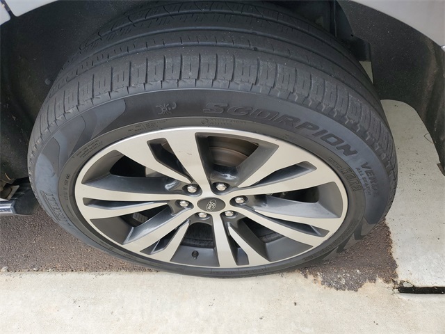 2021 Ford Expedition Limited photo 9