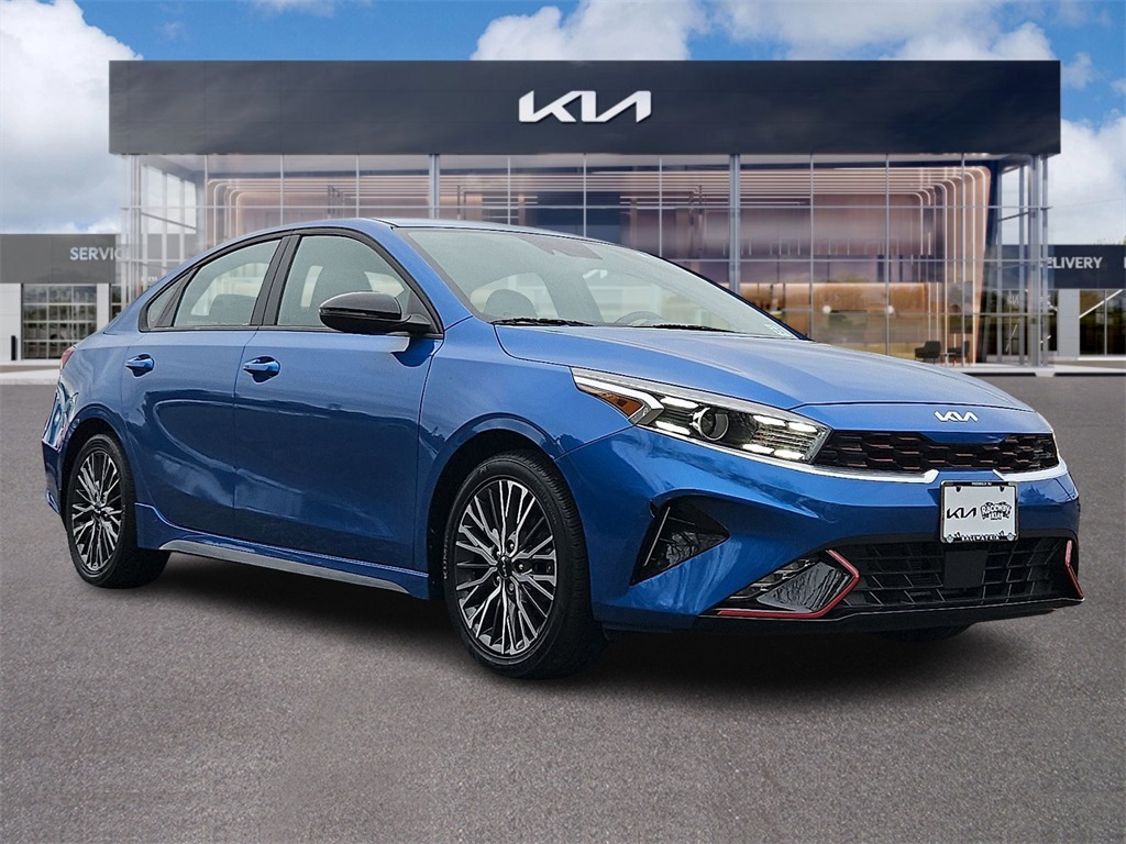 2023 Kia Forte GT-Line's photo