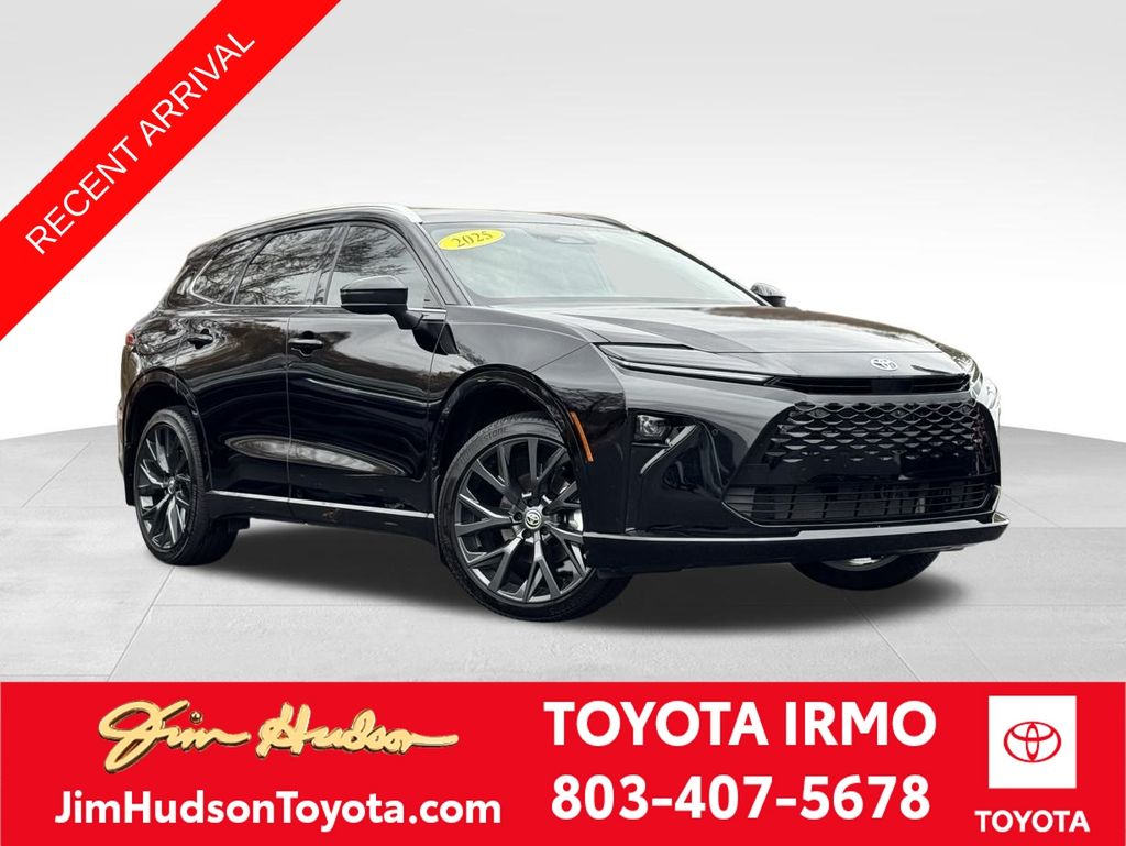 2025 Toyota Crown Signia Limited's photo