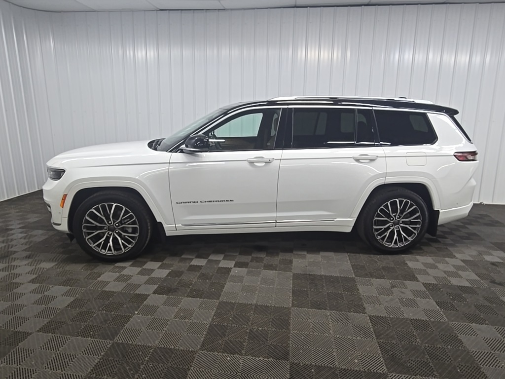 2021 Jeep Grand Cherokee L Summit Reserve photo 5