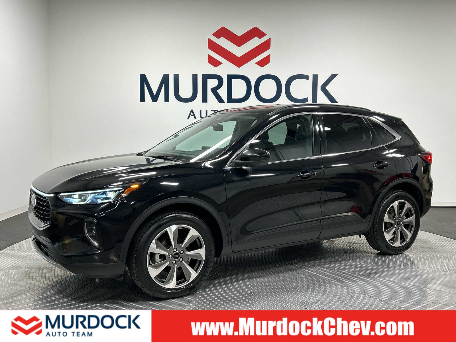 2023 Ford Escape Platinum's photo