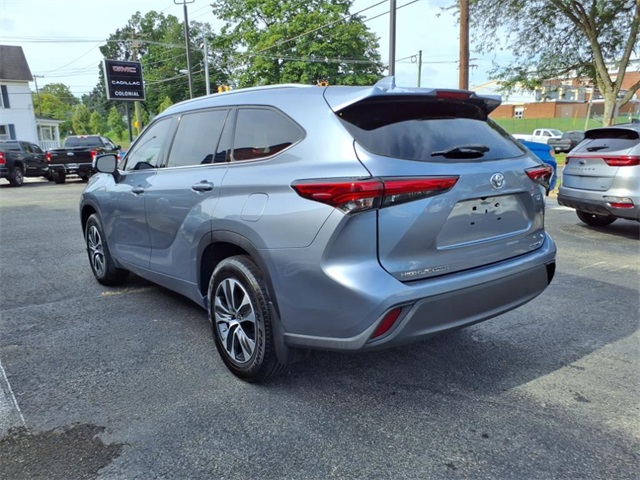 2020 Toyota Highlander XLE photo 7