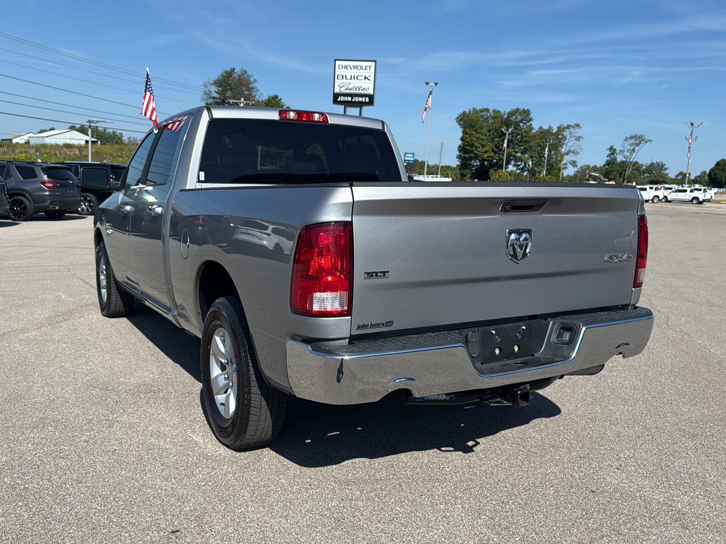2021 Ram 1500 Classic SLT photo 18