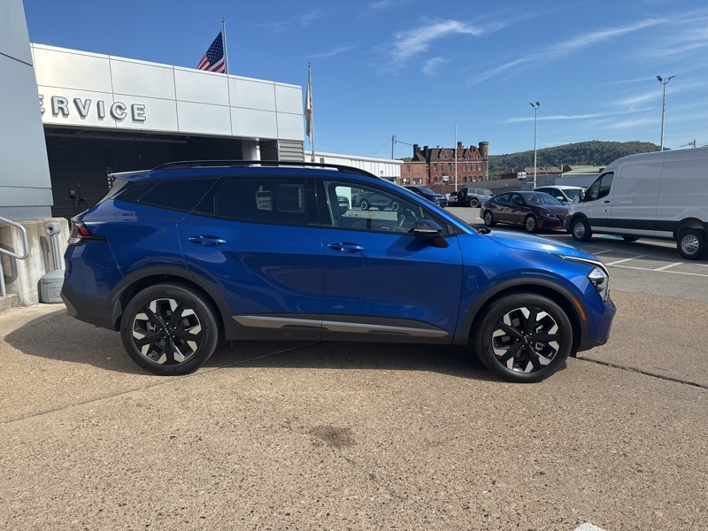 2023 Kia Sportage X-Line photo 3