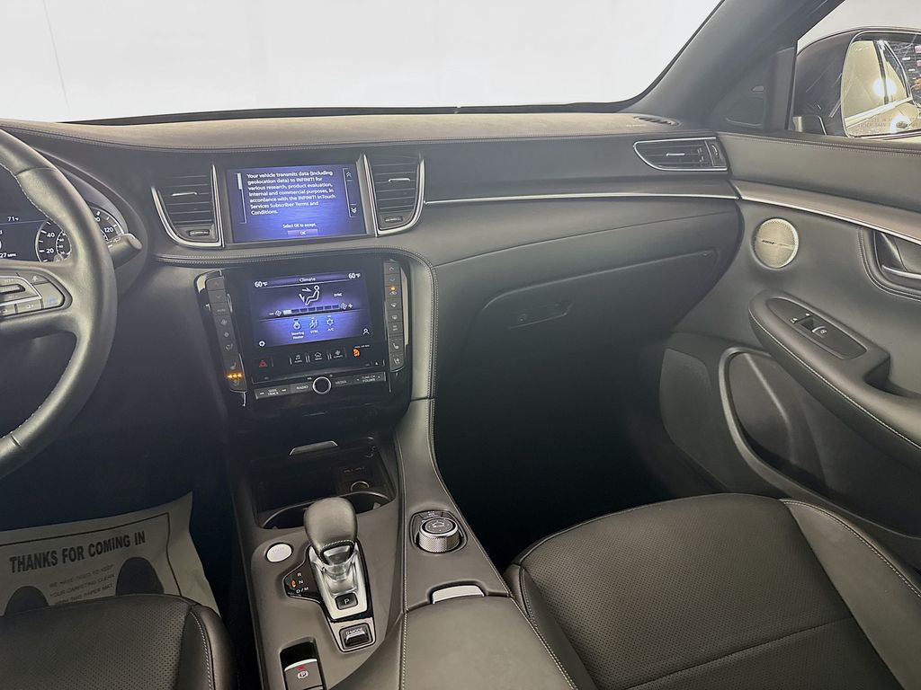 2023 Infiniti QX55 Essential photo 24
