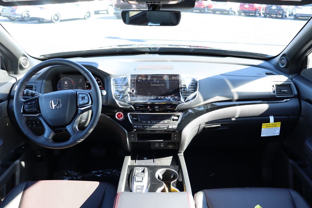 2025 Honda Ridgeline Black Edition photo 16