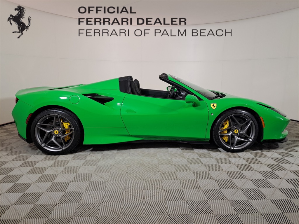 2023 Ferrari F8 Spider Base photo 2