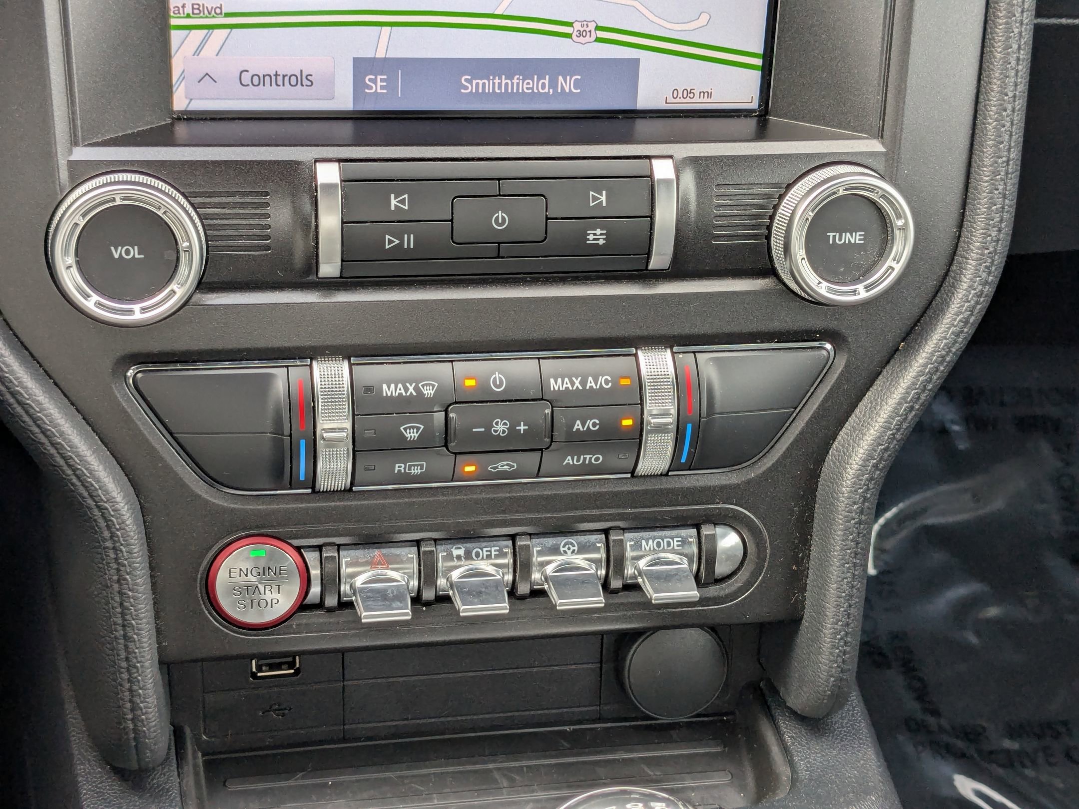 2021 Ford Mustang GT photo 26