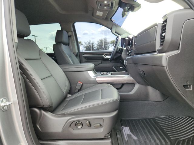2025 Chevrolet Silverado 2500HD LTZ photo 19