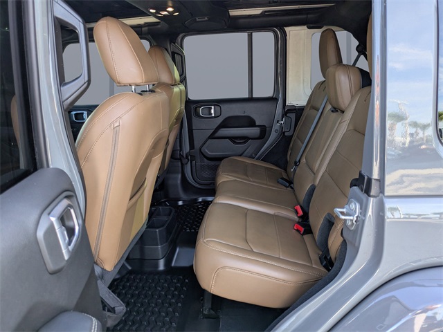 2022 Jeep Wrangler Unlimited Sahara photo 12