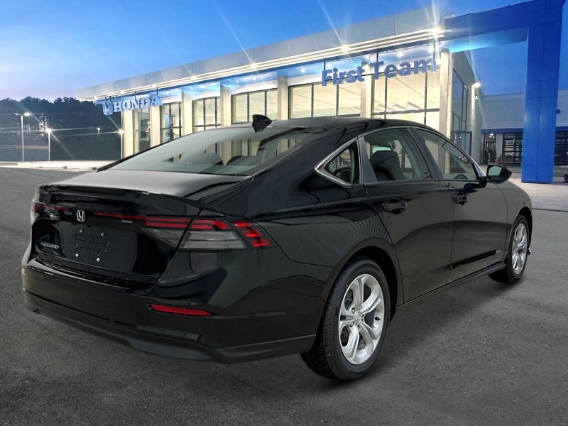2025 Honda Accord LX photo 5