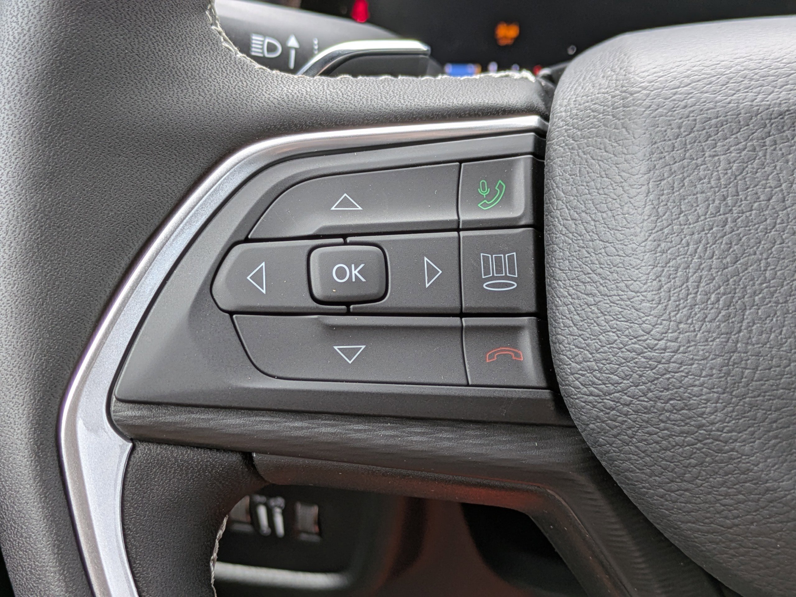2025 Jeep Grand Cherokee Laredo Altitude photo 20