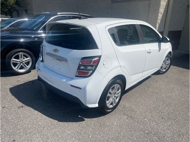2020 Chevrolet Sonic LT photo 4