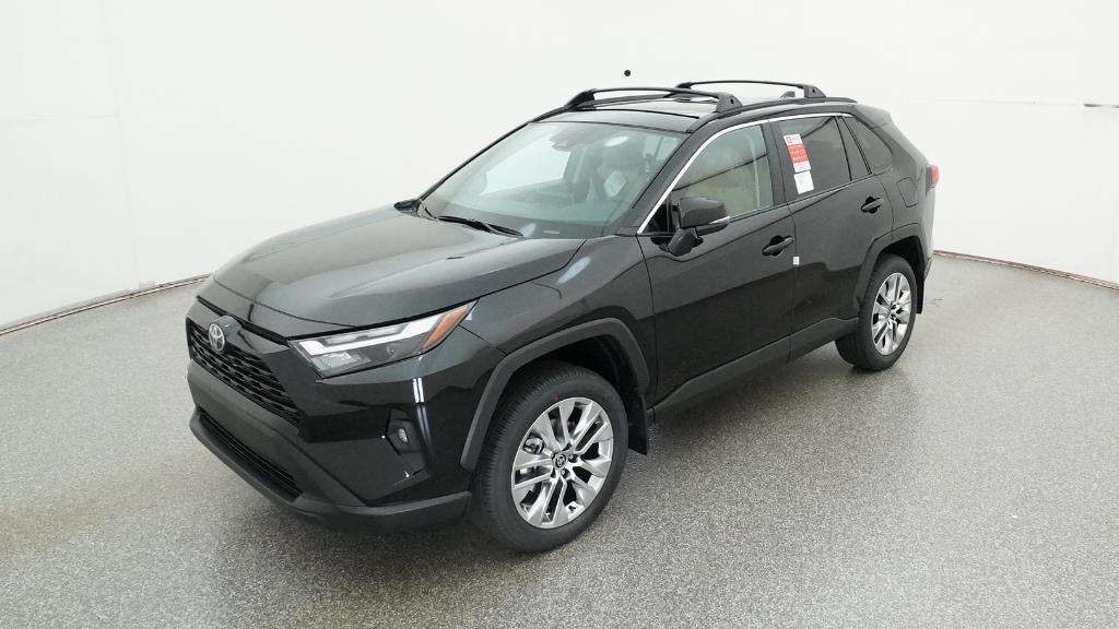 2025 Toyota RAV4 XLE Premium's photo