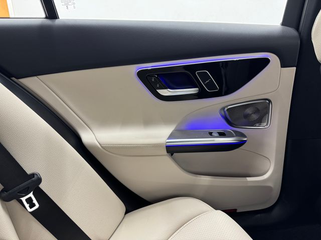 2025 Mercedes Benz C 300 photo 33