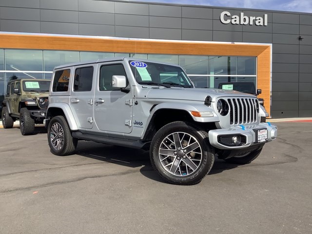 2023 Jeep Wrangler Sahara 4xe photo 2