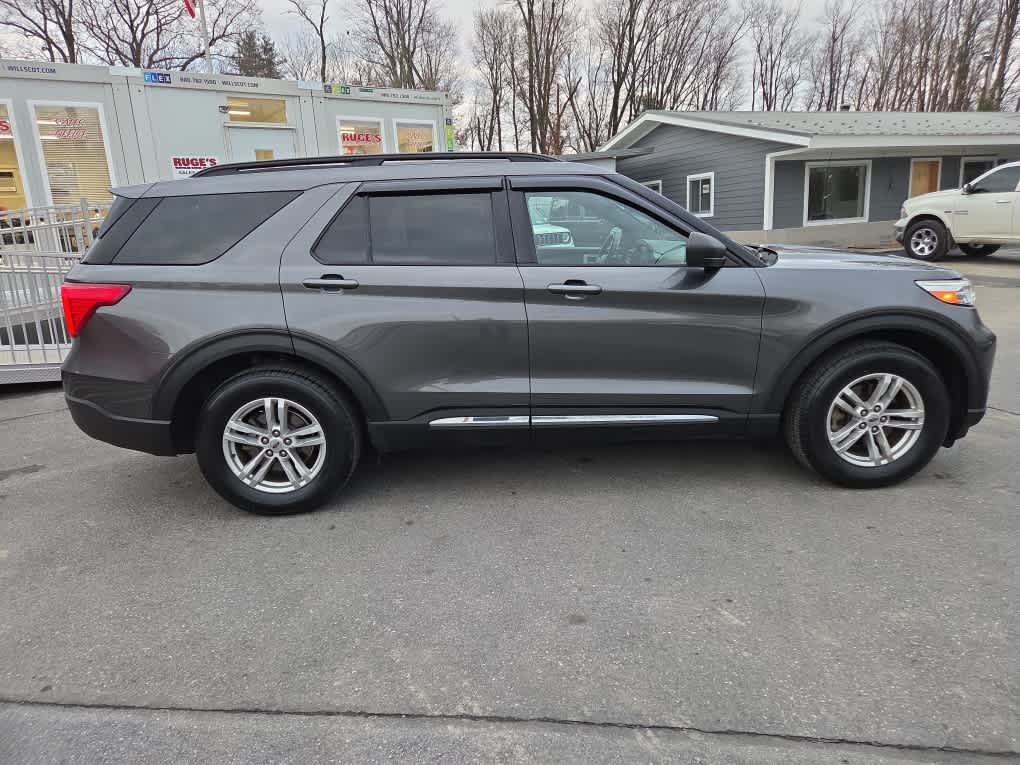 2020 Ford Explorer XLT photo 2