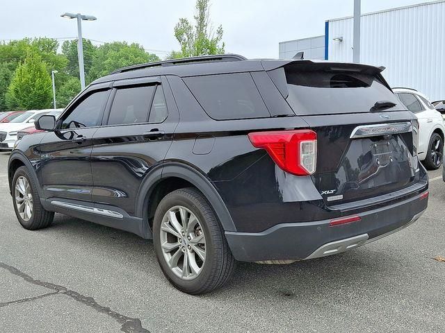 2023 Ford Explorer XLT photo 6