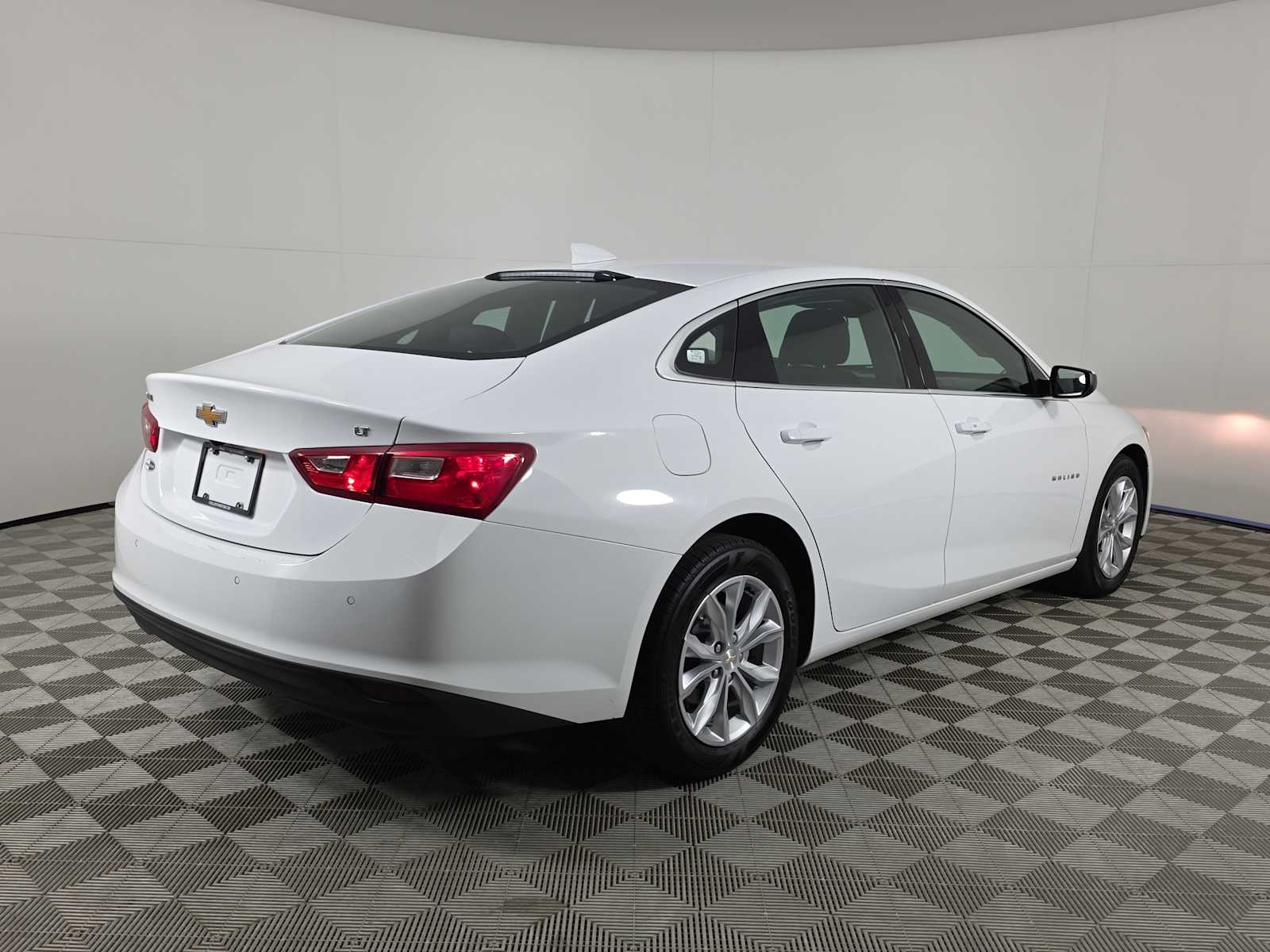 2024 Chevrolet Malibu 1LT photo 7