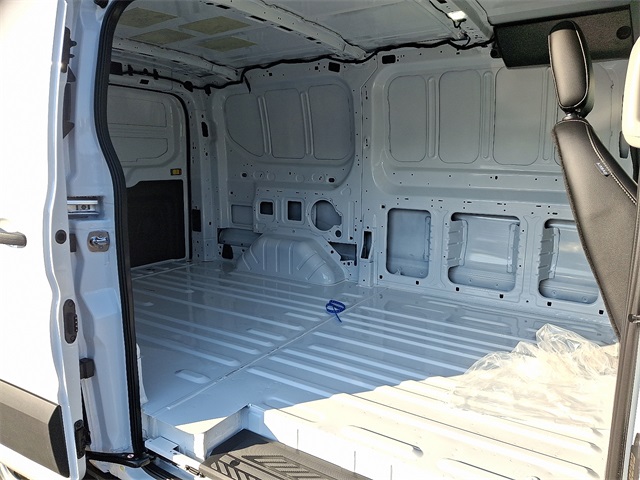 2025 Ford Transit photo 7