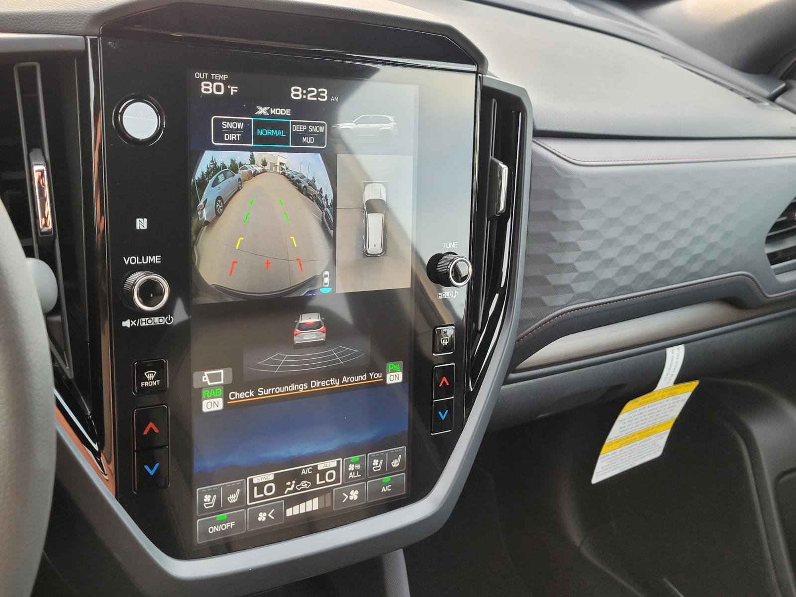 2025 Subaru Forester Touring photo 9