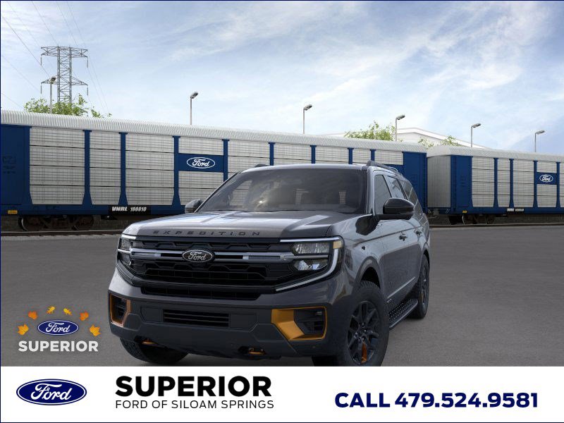 2025 Ford Expedition photo 2