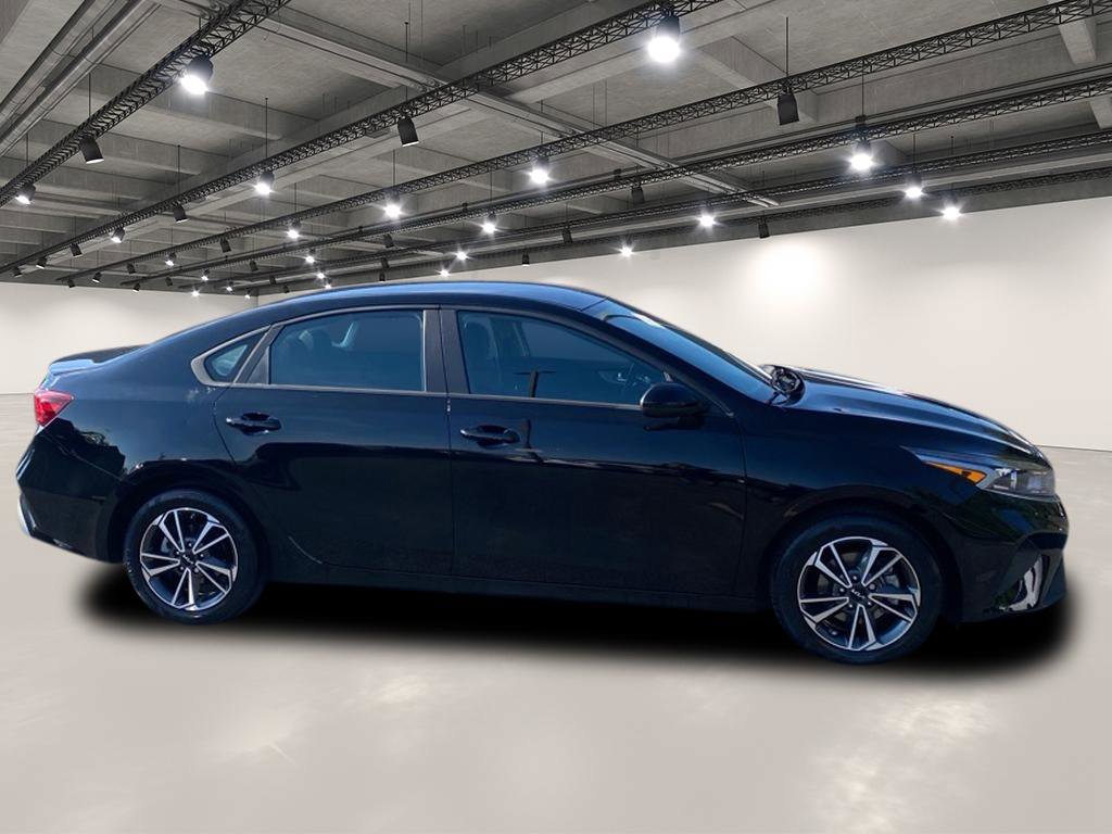 2023 Kia Forte LXS photo 8