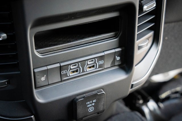 2025 Ram 3500 Laramie photo 33