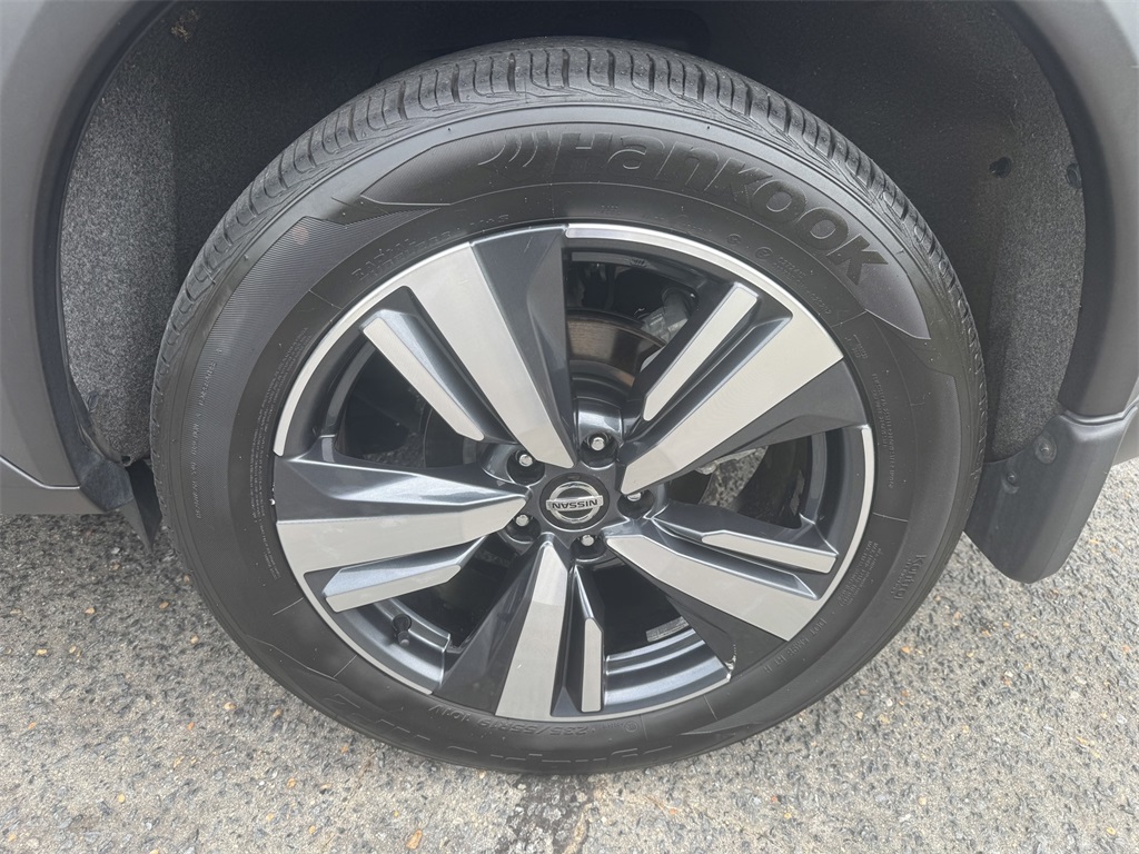 2021 Nissan Rogue Platinum photo 12