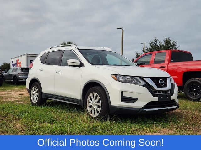 2017 Nissan Rogue S photo 2