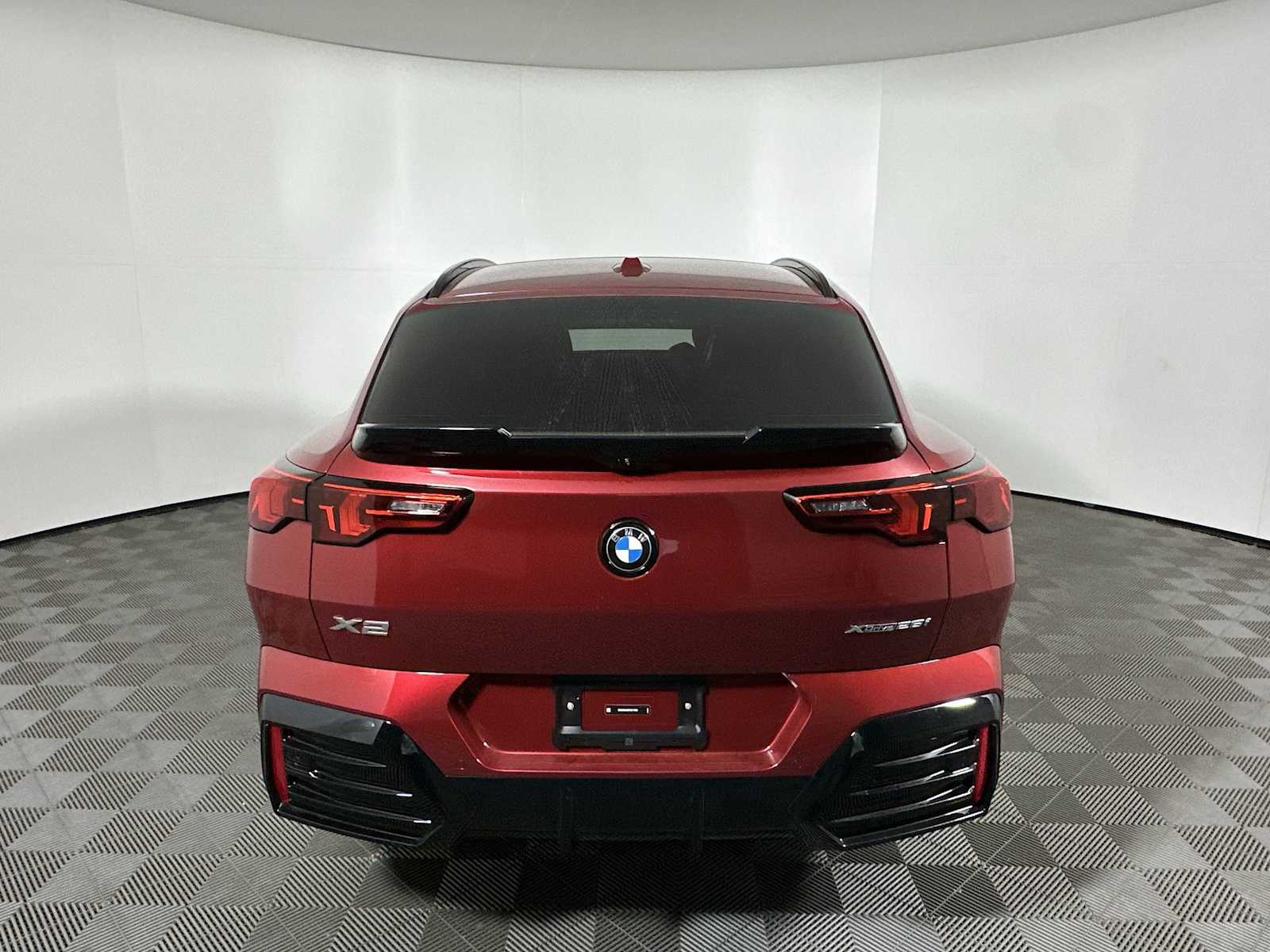 2026 Bmw X2 xDrive28i photo 2