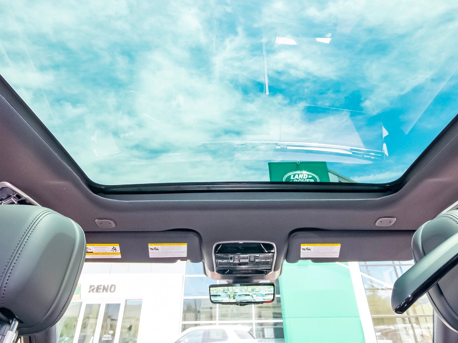 2025 Land Rover Range Rover Sport SE photo 42