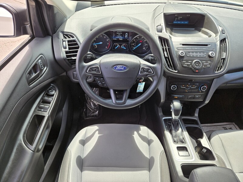 2018 Ford Escape S photo 9