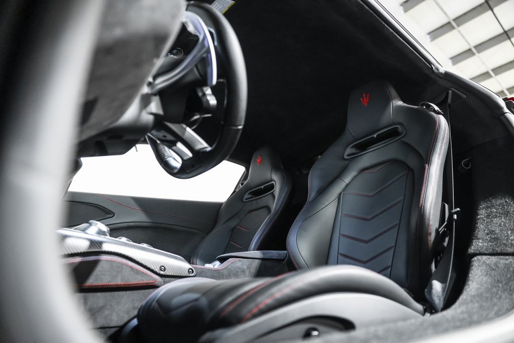 2022 Maserati MC20 Base photo 25