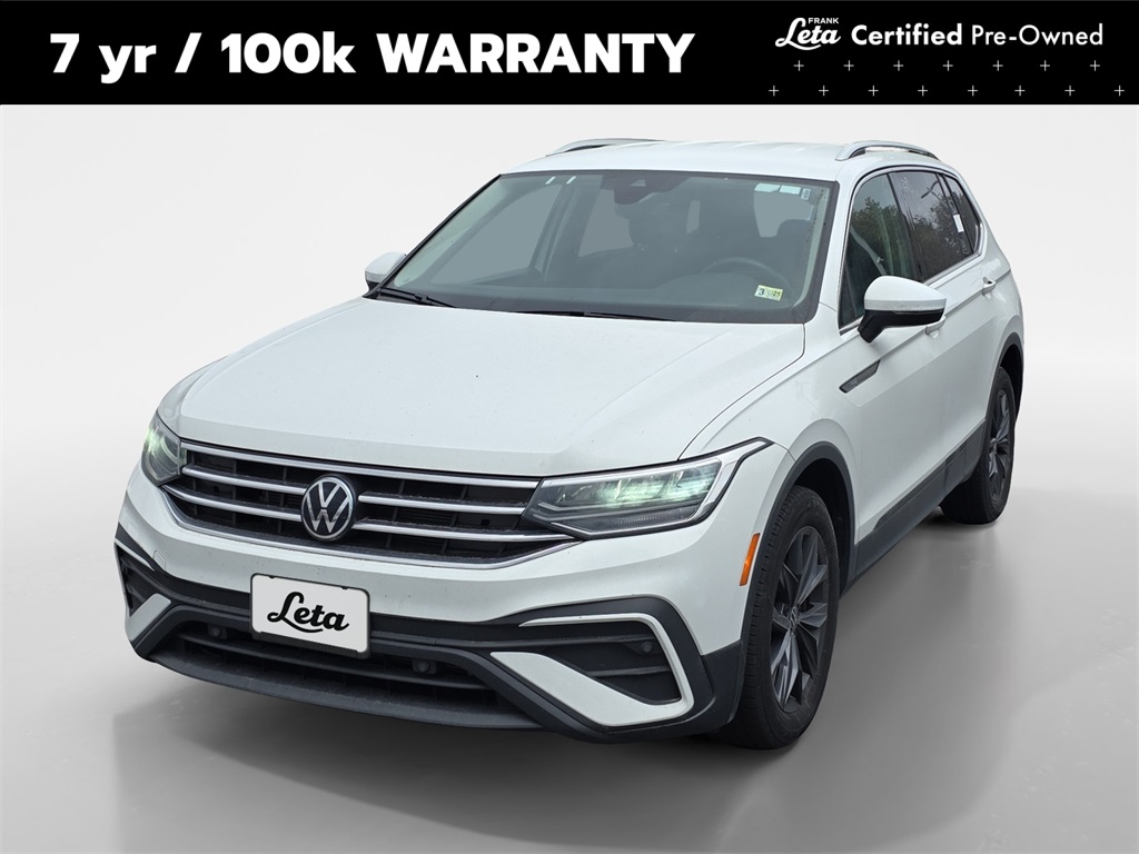 2024 Volkswagen Tiguan SE's photo