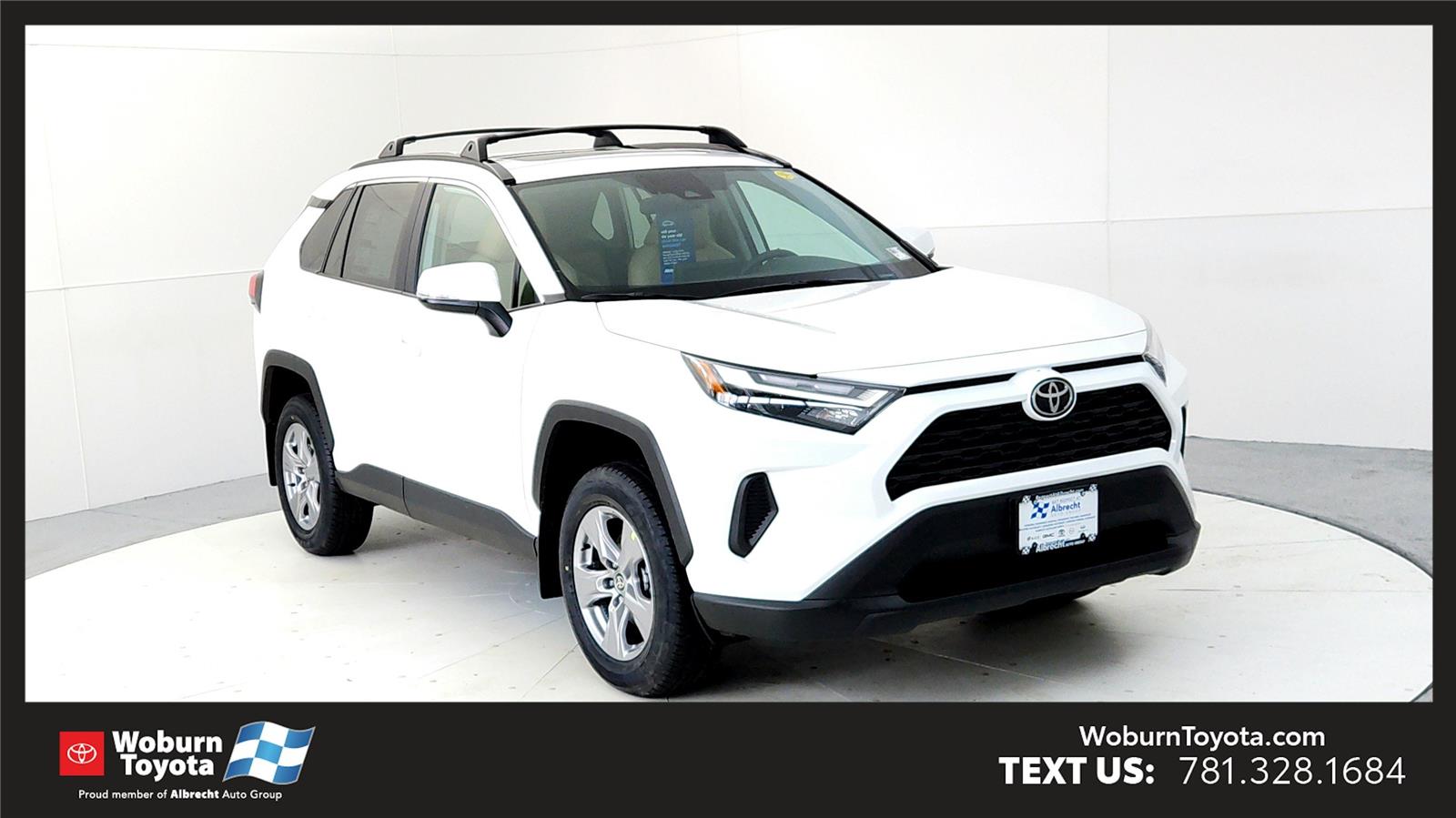 2025 Toyota RAV4 XLE's photo