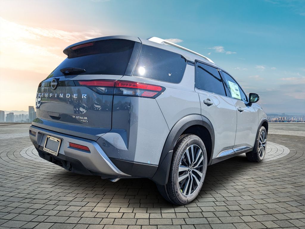 2025 Nissan Pathfinder Platinum photo 3