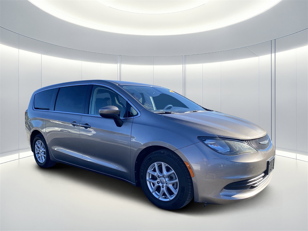 Used 2017 Chrysler Pacifica LX with VIN 2C4RC1CG2HR598851 for sale in Lake City, FL