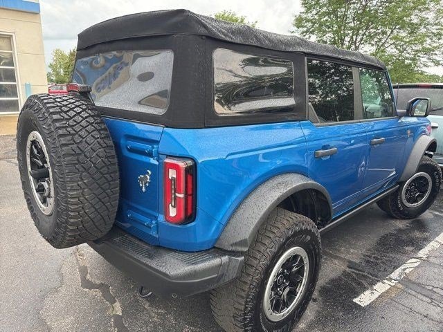 2021 Ford Bronco Badlands photo 2