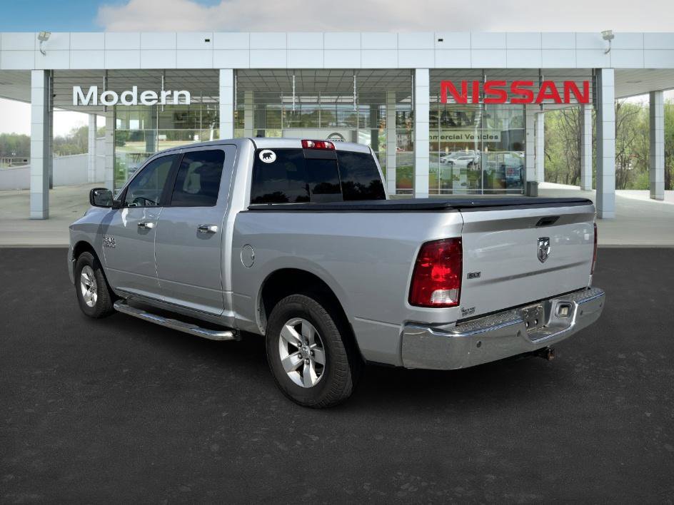 2013 Ram 1500 SLT photo 2
