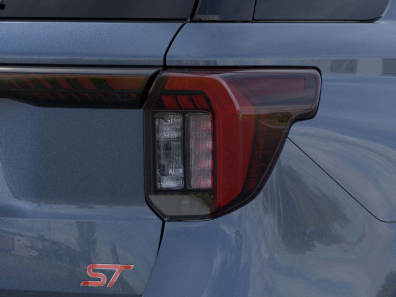 2025 Ford Explorer ST photo 3